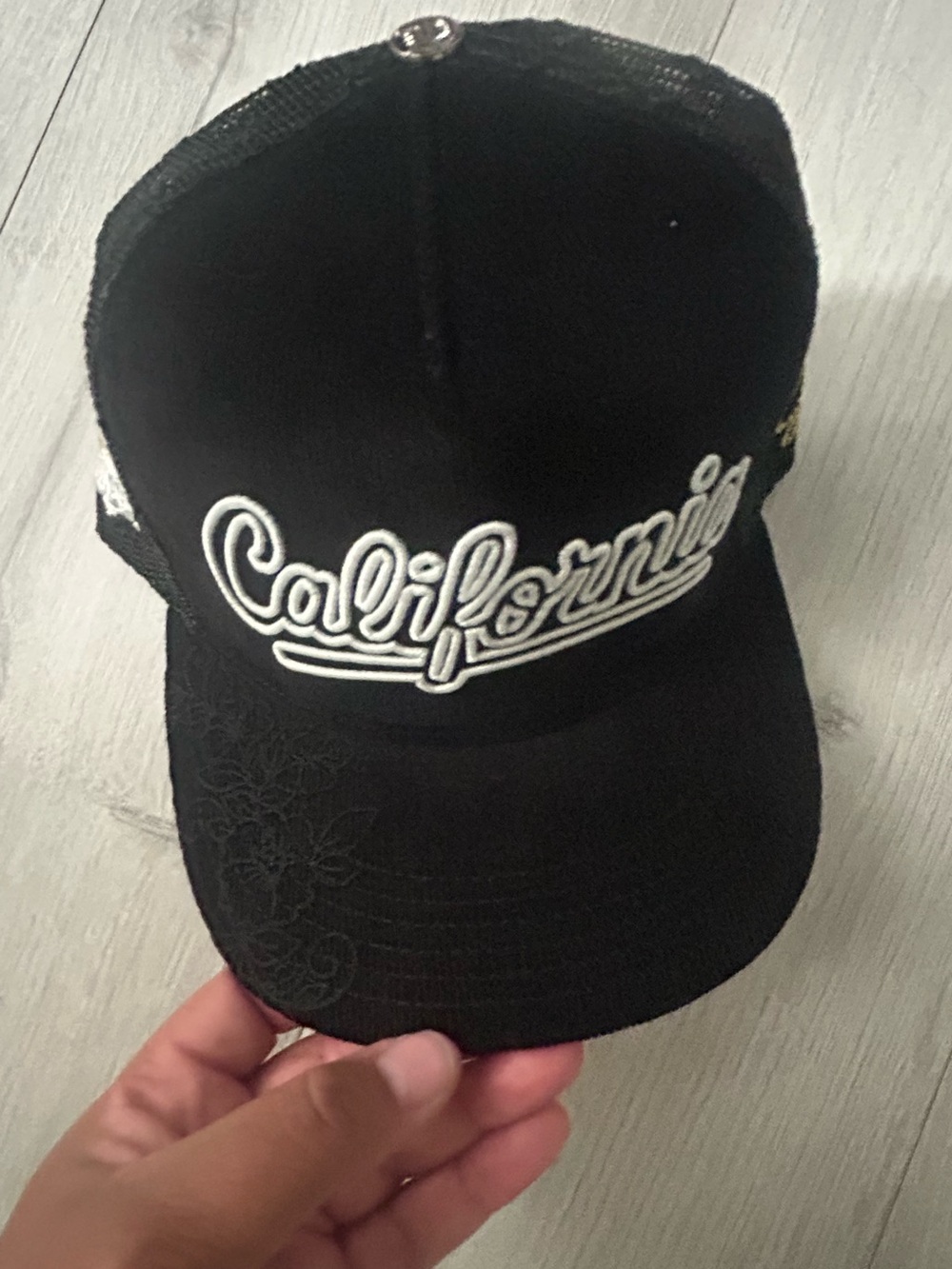 Black "California" Embroidered corduroy Trucker Cap - Men